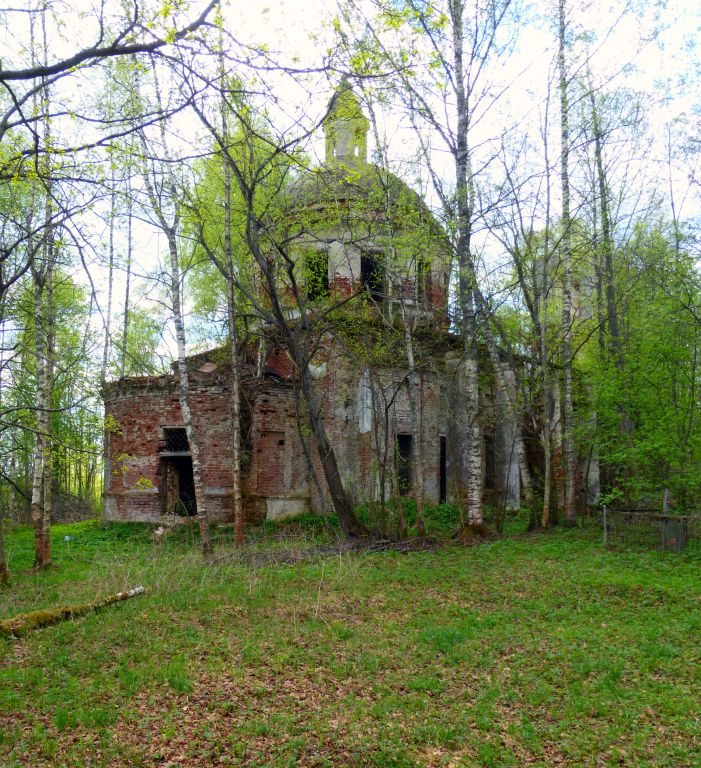 Клюкино (погост Тереботунь). Церковь Успения Пресвятой Богородицы. фасады