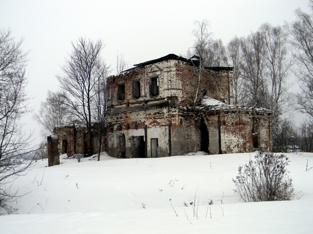 Меховицы. Церковь Спаса Преображения. общий вид в ландшафте