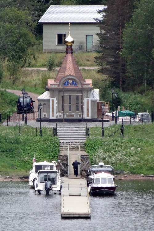 Спасо-Преображенский Валаамский монастырь. Часовня Ксении Петербургской, Валаамские острова (Сортавальский район, Республика Карелия). общий вид в ландшафте