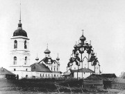 Храмовый комплекс Вытегорского погоста, Вид с запада. Слева Спасская церковь, справа семнадцатиглавая Покровская церковь. Фотография из собрания ЦГАКФФД<br>, Анхимово, Вытегорский район, Вологодская область