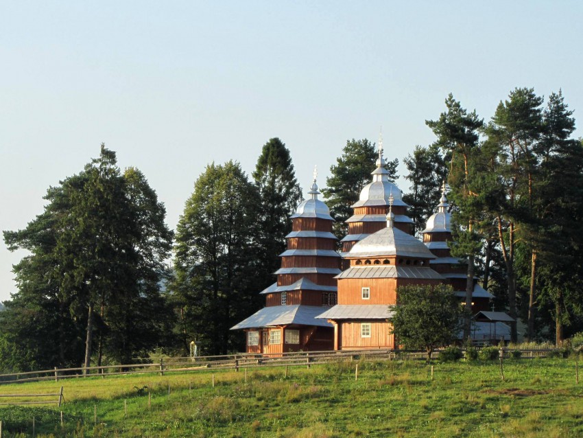 Церковь Димитрия Солунского, Матков (Турковский район, Украина, Львовская область). фасады, вид с юго-запада