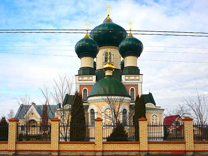 Церковь Иоанна Богослова, Черни (Брестский район, Беларусь, Брестская область). фасады