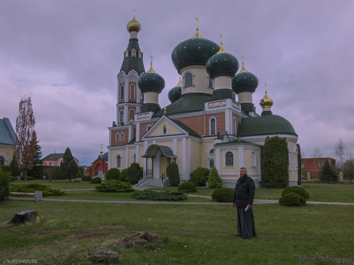 Церковь Иоанна Богослова, Черни (Брестский район, Беларусь, Брестская область). фасады