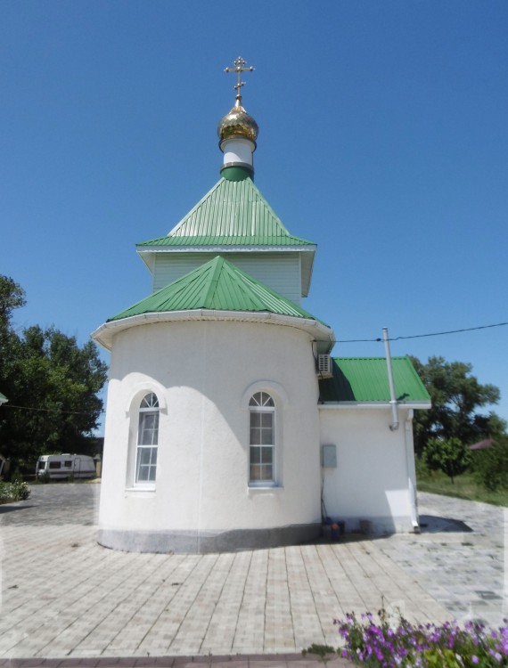Церковь Александра Невского, Кучугуры (Темрюкский район, Краснодарский край). фасады, Восточный фасад церкви с апсидной частью