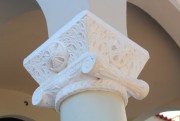 Церковь Михаила Архангела, Капитель колонны южного крыльца<br>, Ираклион, Крит (Κρήτη), Греция