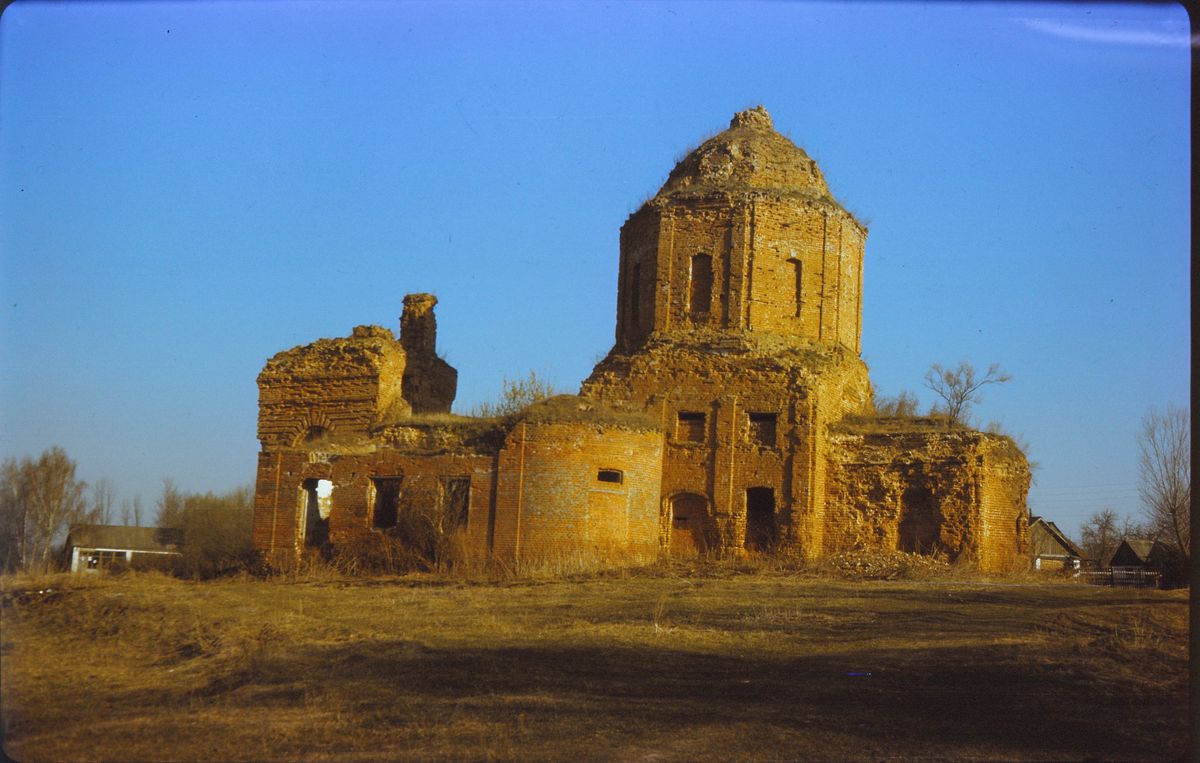 фасады. Церковь Успения Пресвятой Богородицы, Лиховищи (Белёвский район, Тульская область)