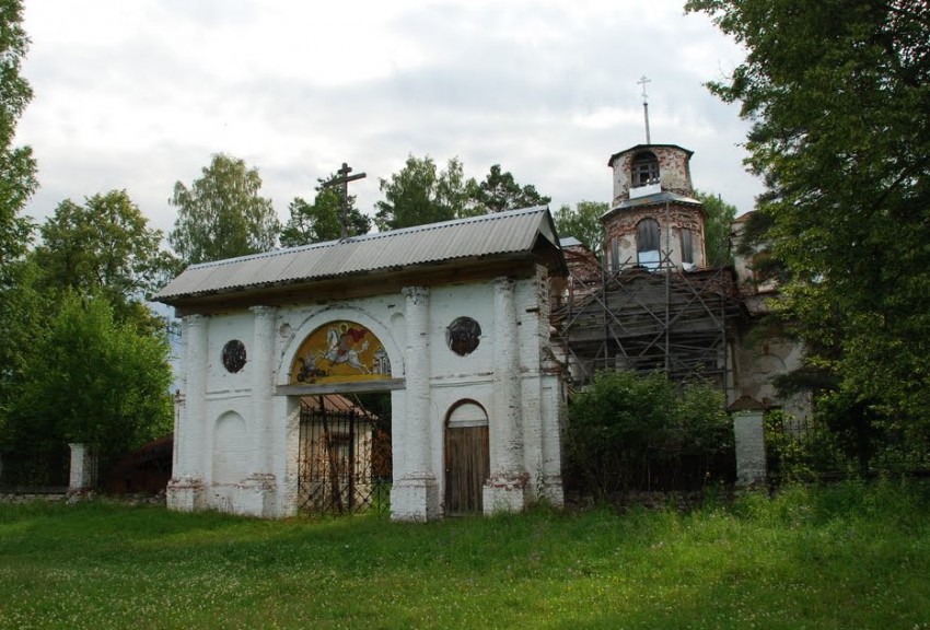 Юрьево (Петрово). Церковь Георгия Победоносца. фасады