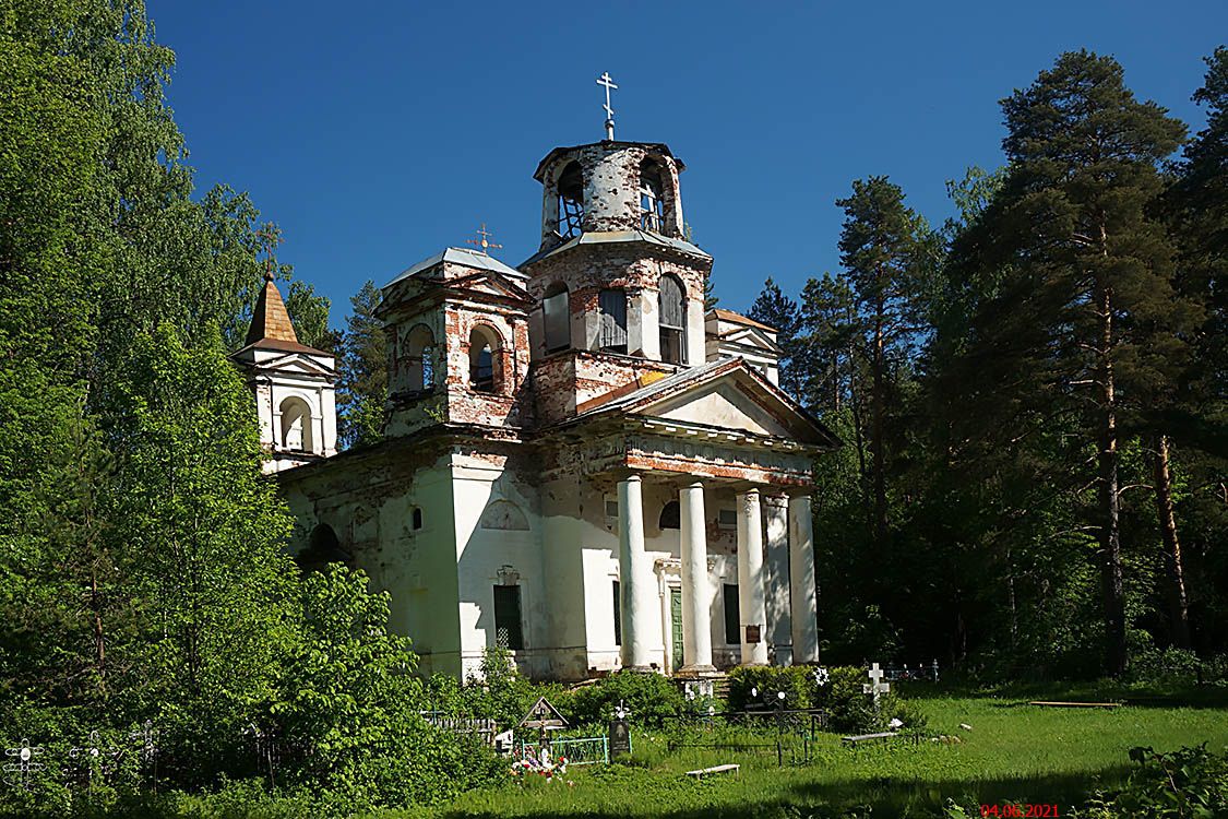 Церковь Георгия Победоносца, Юрьево (Петрово) (Окуловский район, Новгородская область). фасады