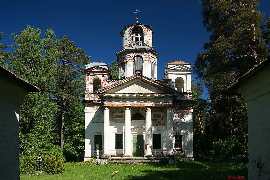 Юрьево (Петрово). Церковь Георгия Победоносца. фасады