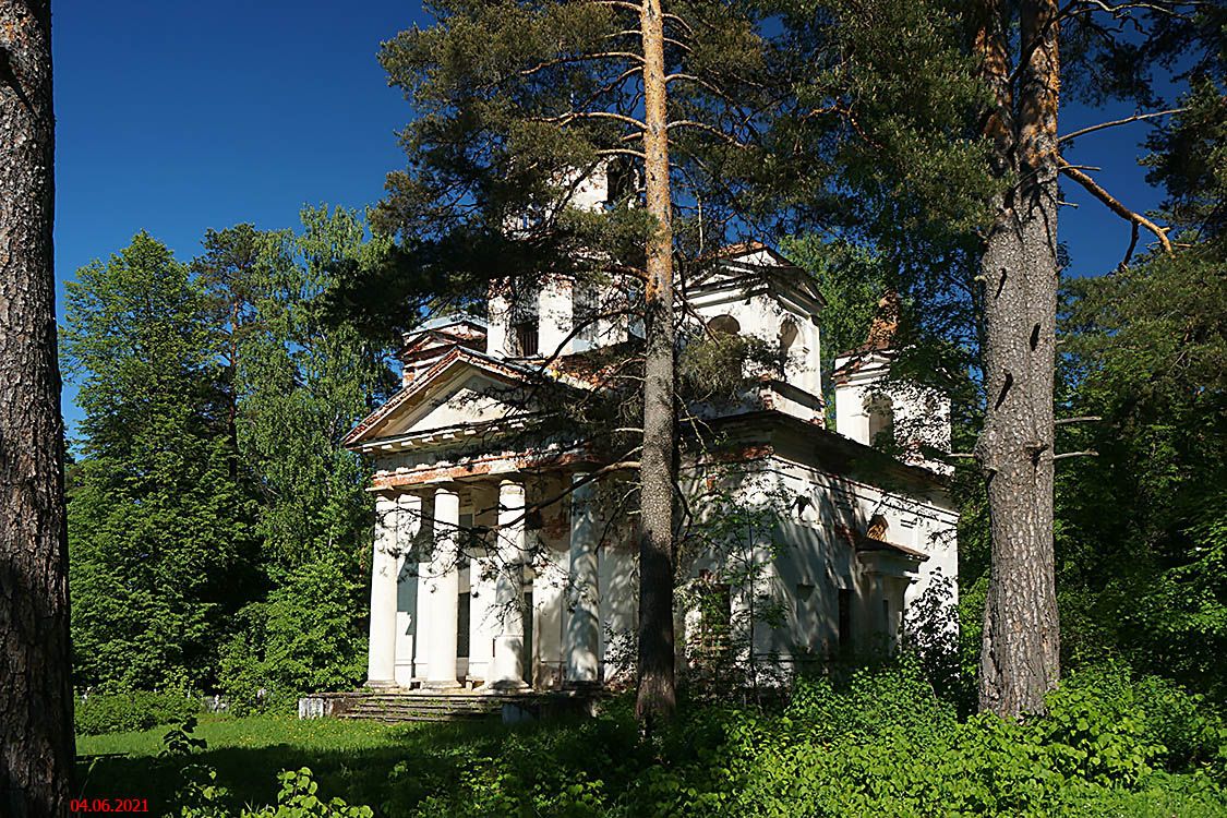 Церковь Георгия Победоносца, Юрьево (Петрово) (Окуловский район, Новгородская область). фасады
