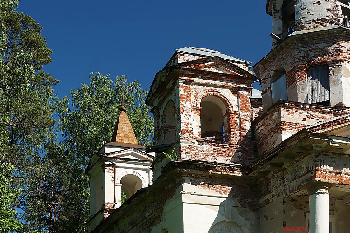Церковь Георгия Победоносца, Юрьево (Петрово) (Окуловский район, Новгородская область). архитектурные детали