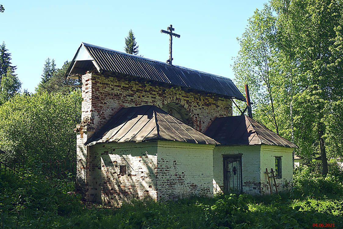 Церковь Георгия Победоносца, Юрьево (Петрово) (Окуловский район, Новгородская область). фасады, Ворота