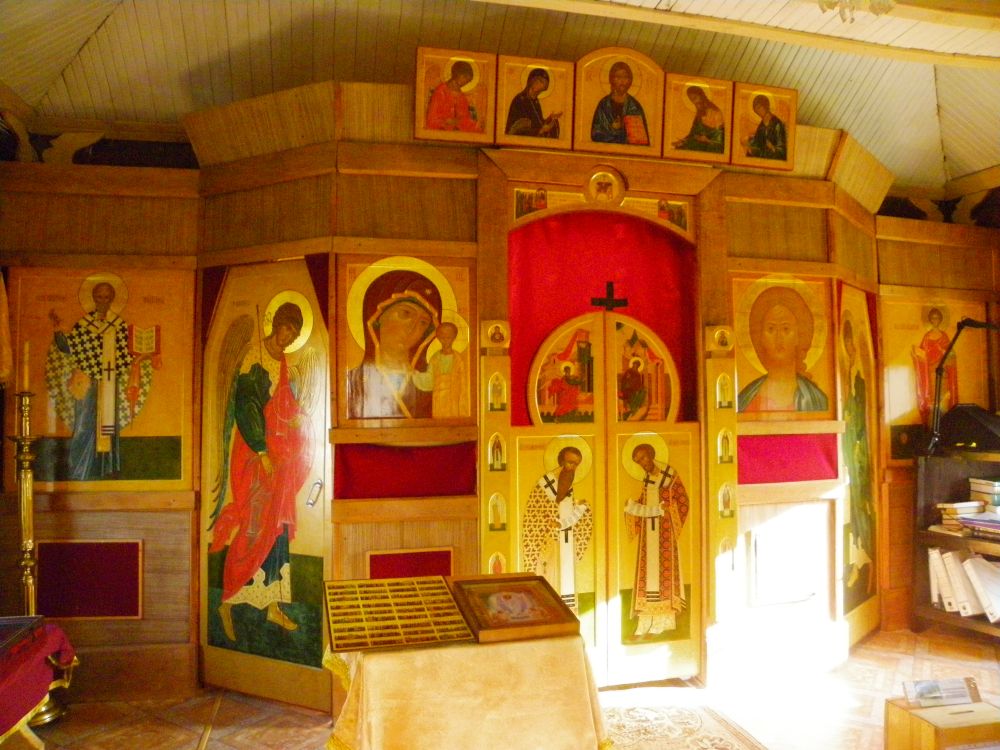 Церковь Пантелеимона Целителя, Топорок (Окуловский район, Новгородская область). интерьер и убранство, Иконостас