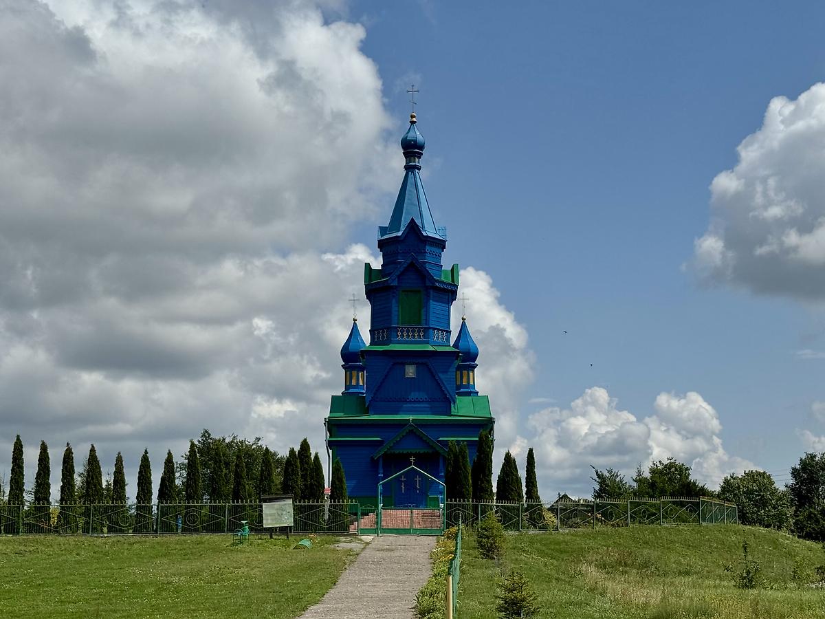 Вид с юго-запада, фасады. Церковь Параскевы Пятницы, Николаево (Каменецкий район, Беларусь, Брестская область)