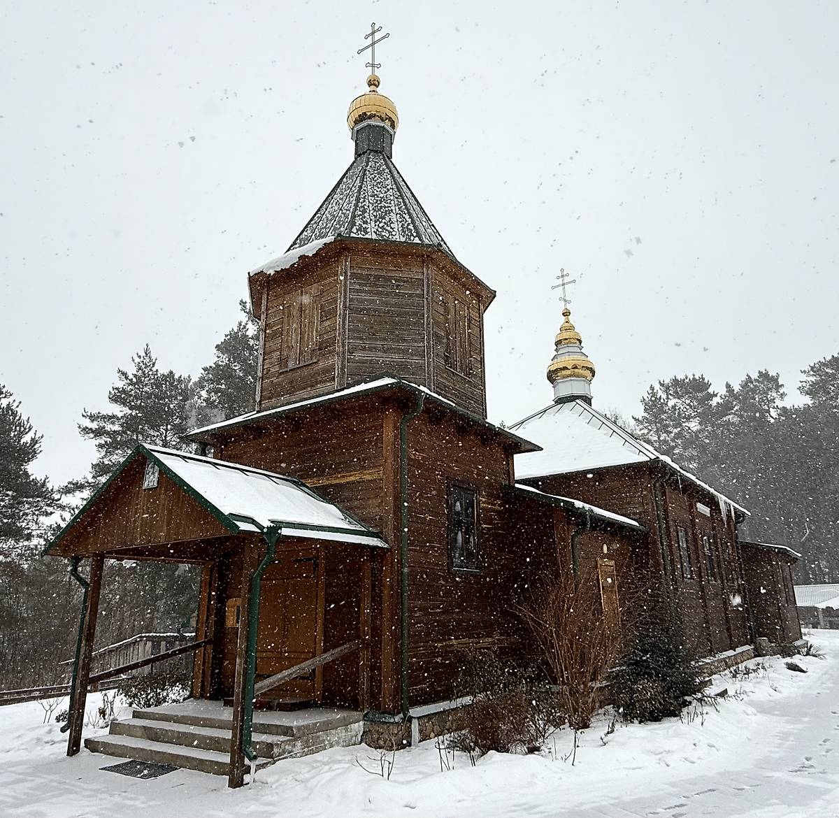 Вид с юго-запада, фасады. Церковь Николая Чудотворца, Мурины Малые (Каменецкий район, Беларусь, Брестская область)