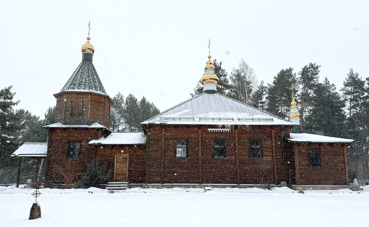 Вид с юга, фасады. Церковь Николая Чудотворца, Мурины Малые (Каменецкий район, Беларусь, Брестская область)