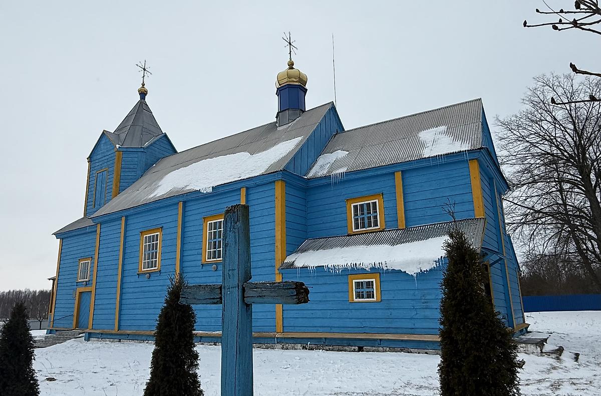 Вид с востока, фасады. Церковь Успения Пресвятой Богородицы, Шишово (Каменецкий район, Беларусь, Брестская область)