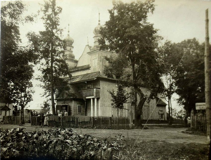 Дивин. Церковь Параскевы Пятницы. архивная фотография, фото с сайта http://globus.tut.by/divin/index.htm#newch