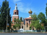 Церковь Жён-мироносиц на Московском шоссе, Вид с противоположной стороны Московского шоссе во время строительства. Завершено возведение конструкций колокольни и основного объема, установлена центральная глава, возводятся перекрытия трапезной<br>, Самара, Самара, город, Самарская область