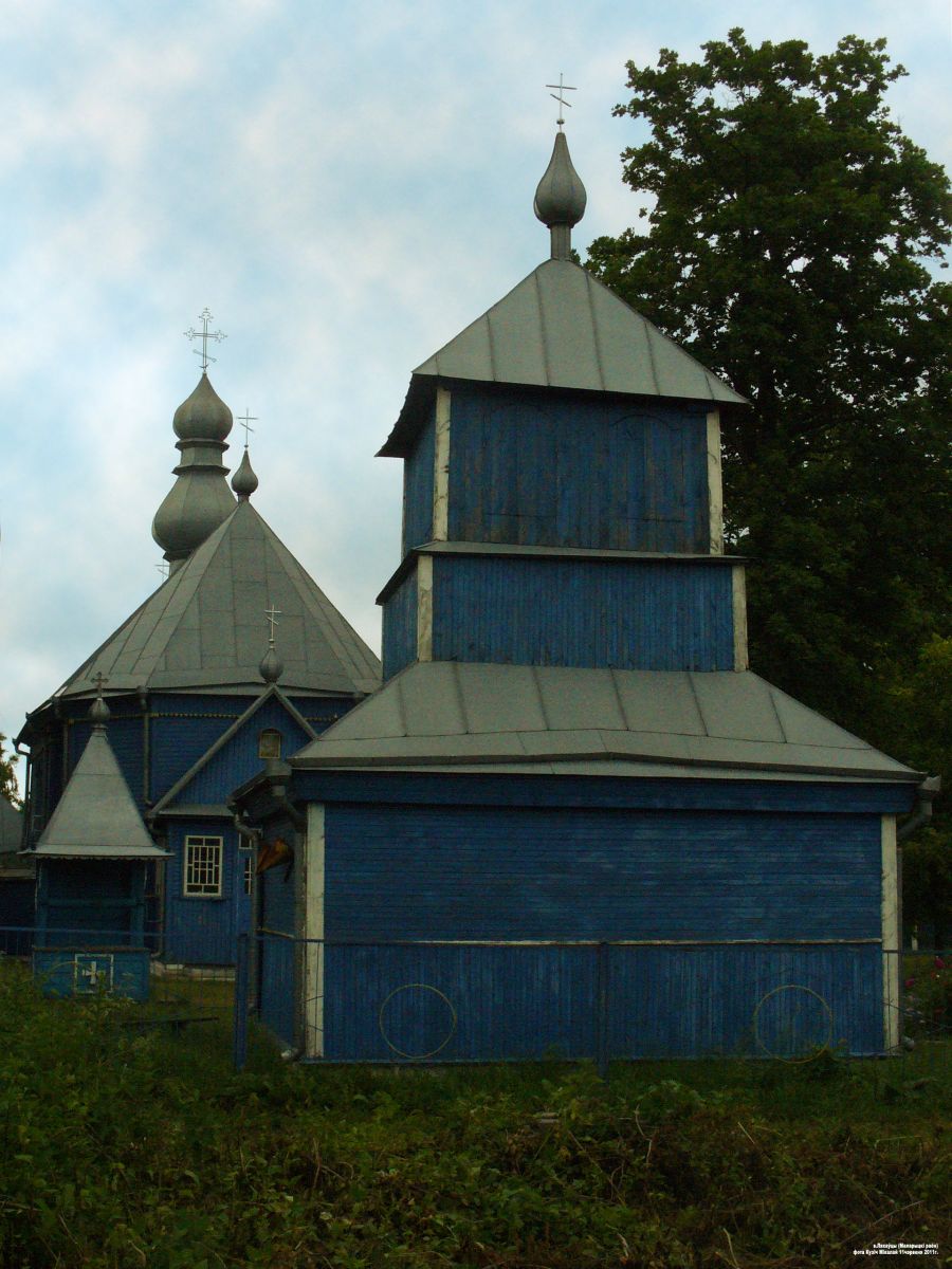 Церковь Рождества Пресвятой Богородицы, Ляховцы (Малоритский район, Беларусь, Брестская область). фасады