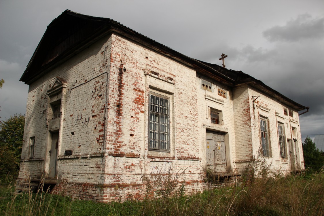 Плёс. Церковь Петра и Павла. фасады