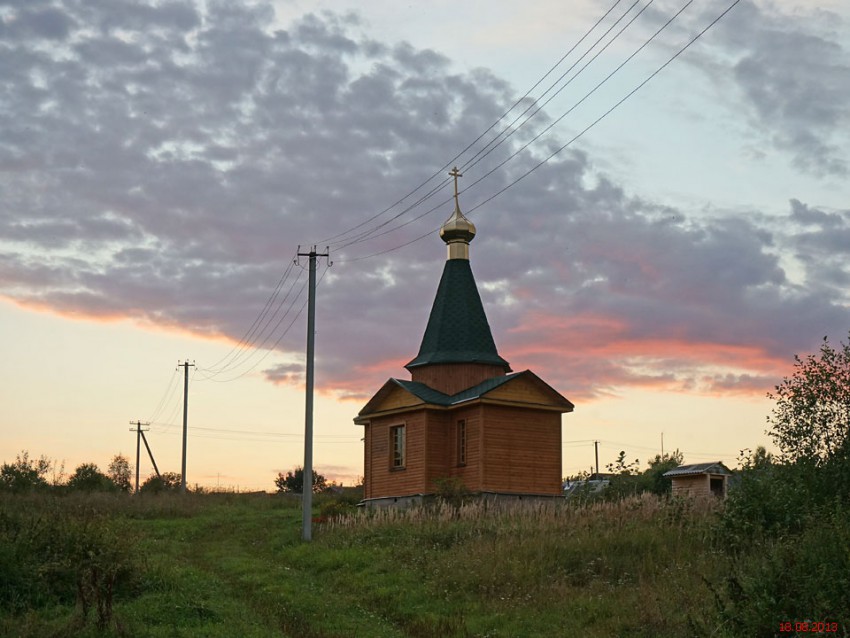 Часовня Феодосия Черниговского, Тогодь (Холмский район, Новгородская область). общий вид в ландшафте