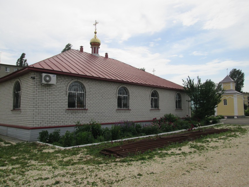 Грязи. Церковь Воздвижения Креста Господня (новая). фасады