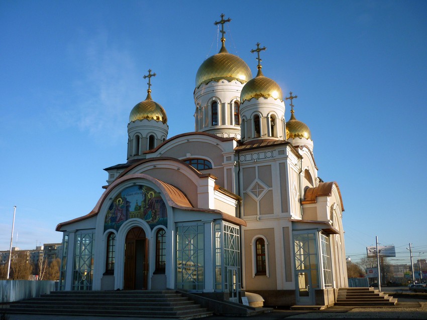 Самара. Церковь Благовещения Пресвятой Богородицы на Ипподроме. общий вид в ландшафте