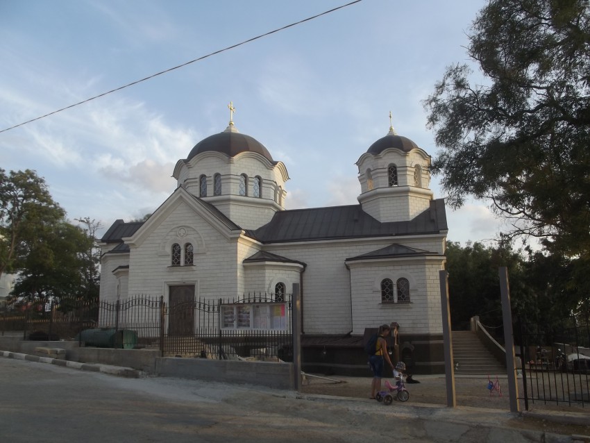 Севастополь. Церковь Вознесения Господня (новая). фасады