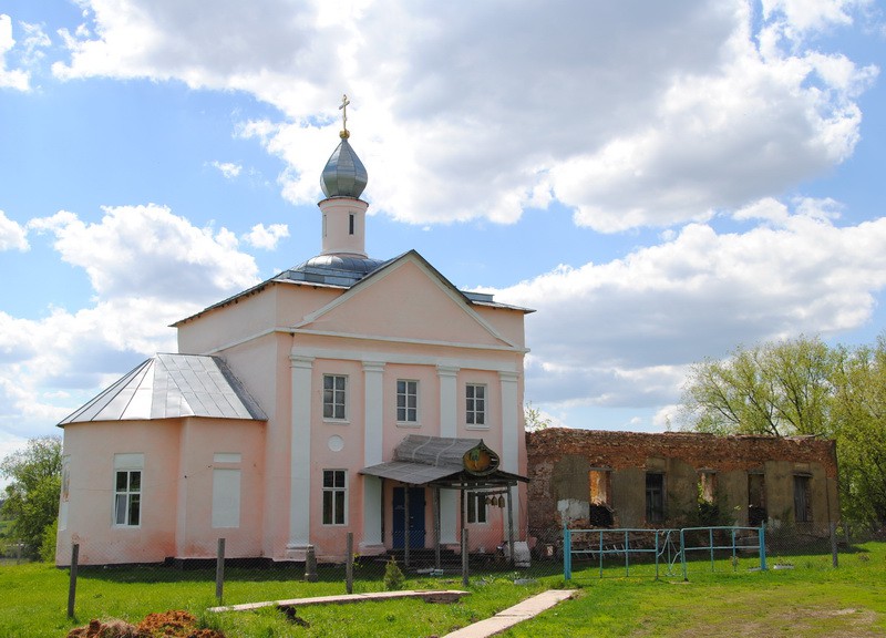 Малёвка. Церковь Николая Чудотворца. общий вид в ландшафте