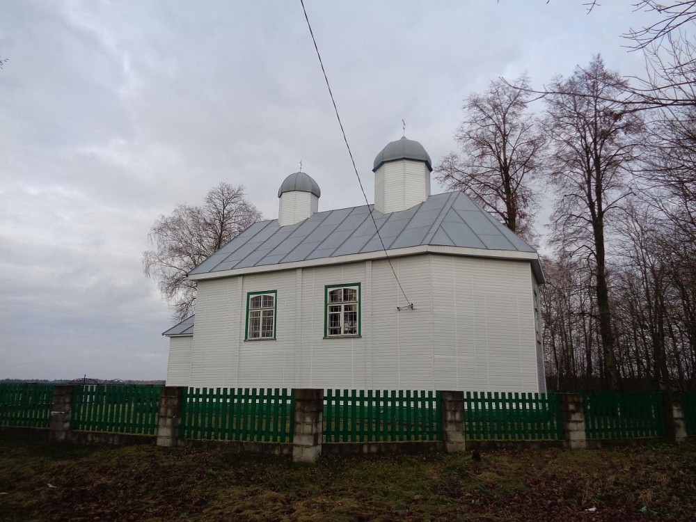 Междулесье. Церковь Троицы Живоначальной. фасады