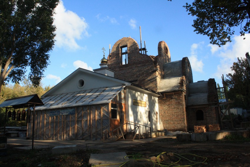 Церковь Спиридона Тримифунтского, Самара (Самара, город, Самарская область). документальные фотографии, Вид с юго-запада во время строительства