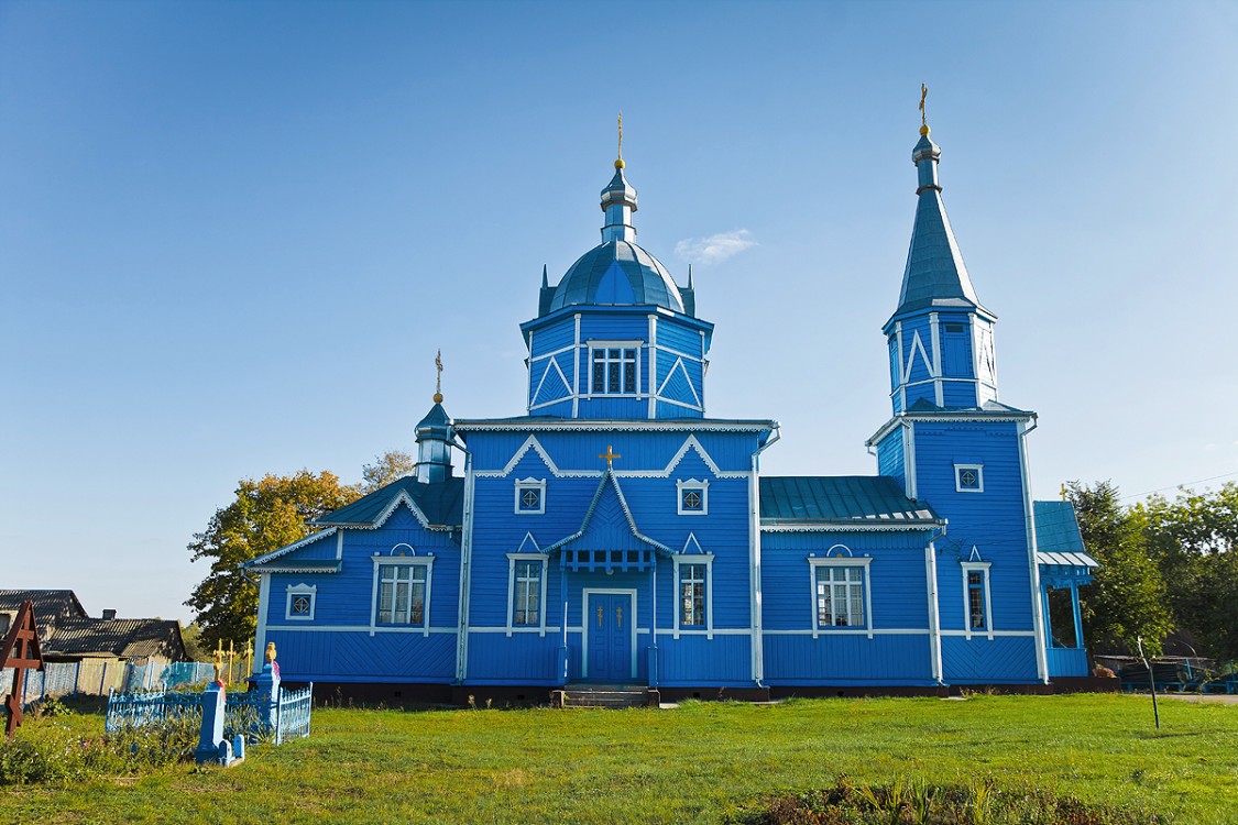 Церковь Троицы Живоначальной, Белоуша (Столинский район, Беларусь, Брестская область). фасады