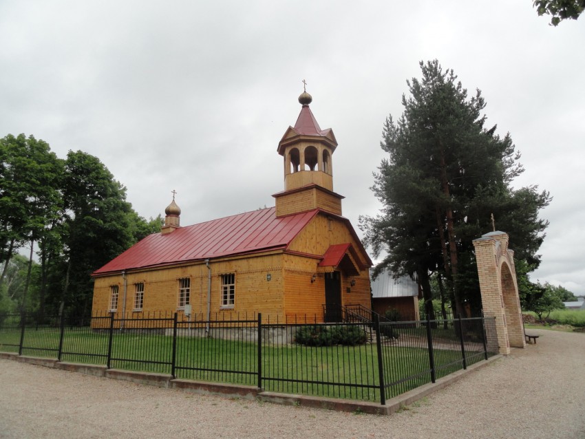 Старообрядческая моленная Успения Пресвятой Богородицы, Виляны (Резекненский край и г. Резекне, Латвия). фасады