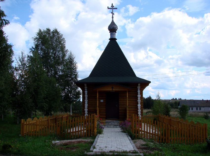 Часовня Троицы Живоначальной, Чернеево (Шекснинский район, Вологодская область). фасады