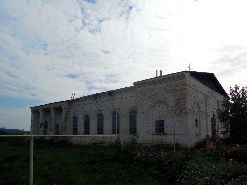Варзи-Ятчи. Церковь Троицы Живоначальной. фасады