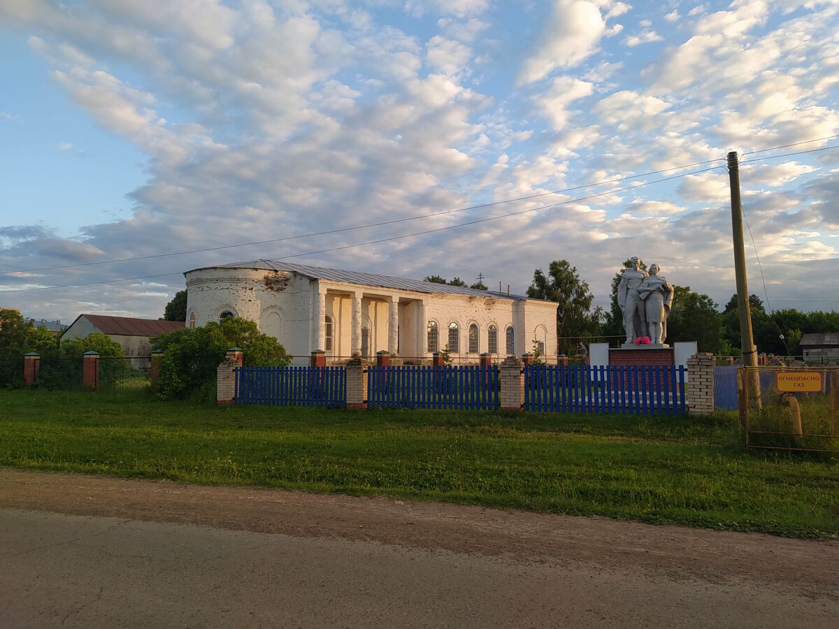 Церковь Троицы Живоначальной, Варзи-Ятчи (Алнашский район, Республика Удмуртия). фасады