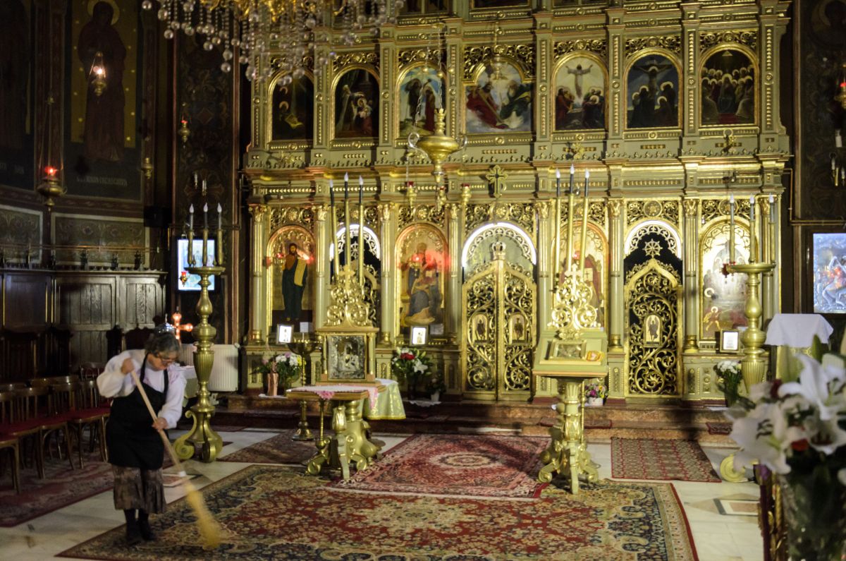 Кафедральный собор Успения Пресвятой Богородицы, Брашов (Брашов, Румыния). интерьер и убранство