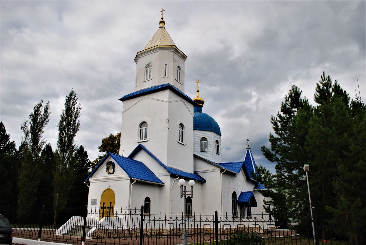 Церковь Рождества Христова, Бедеева Поляна (Благовещенский район, Республика Башкортостан). общий вид в ландшафте