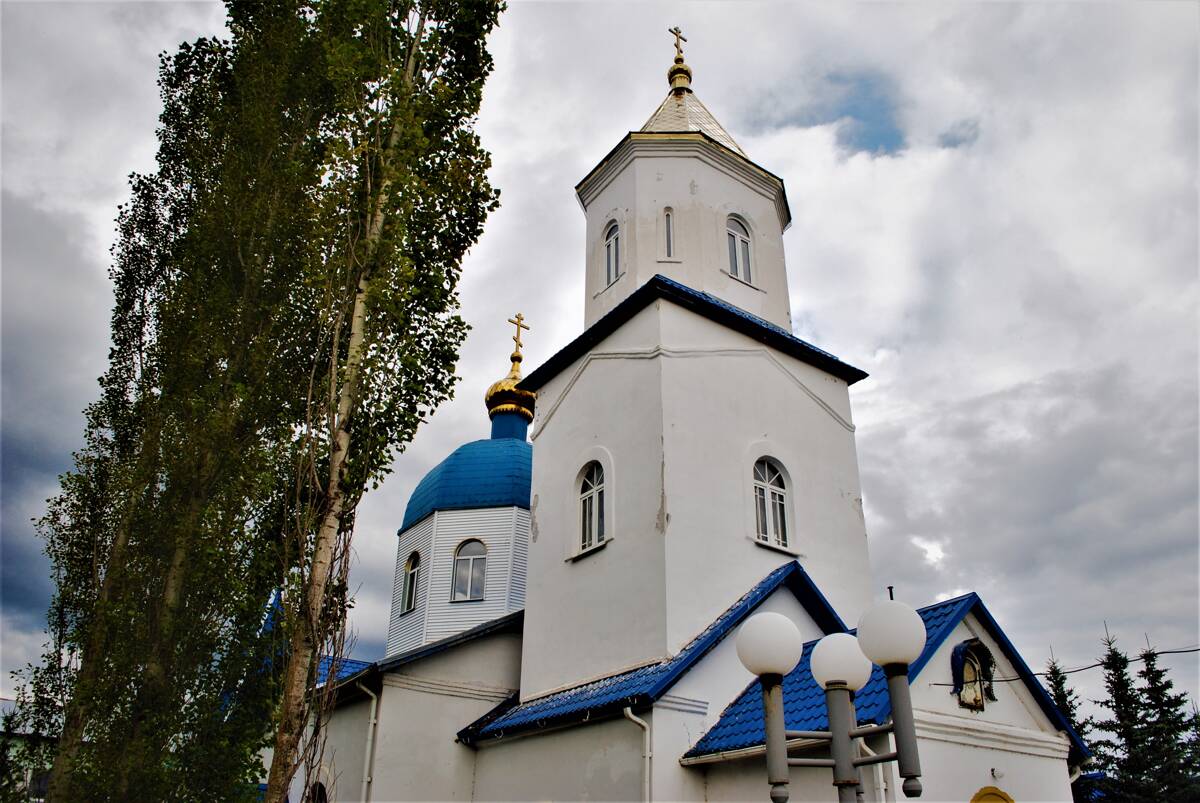 Церковь Рождества Христова, Бедеева Поляна (Благовещенский район, Республика Башкортостан). общий вид в ландшафте