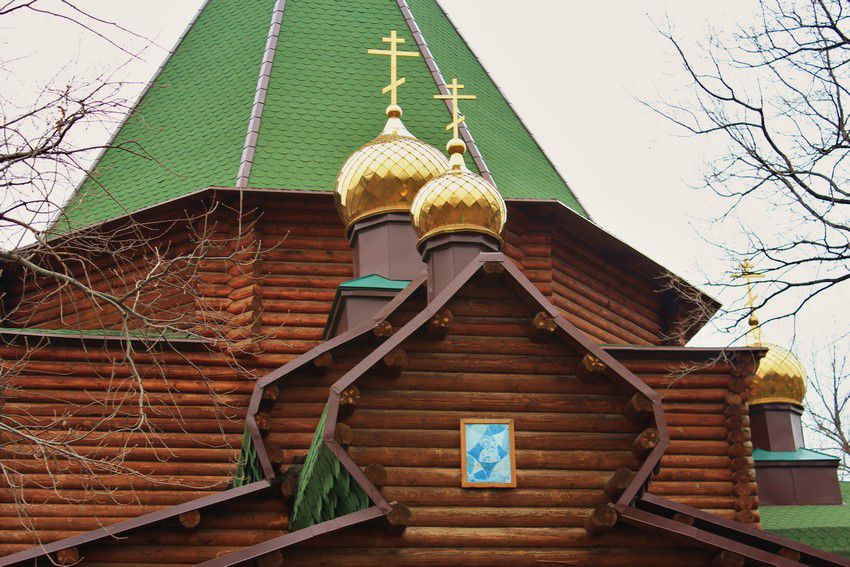 Церковь Трёх Святителей на Стара-Загоре, Самара (Самара, город, Самарская область). архитектурные детали, Бочки завершений алтарного прируба