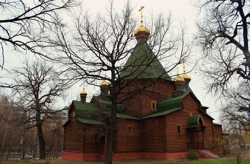 Самара. Церковь Трёх Святителей на Стара-Загоре. фасады