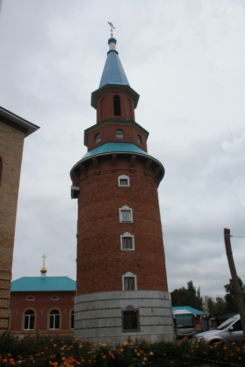 Церковь Казанской иконы Божией Матери, Мехзавод (Самара, город, Самарская область). дополнительная информация, Церковная колокольня. перестроенная из водонапорной башни