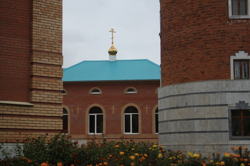 Церковь Казанской иконы Божией Матери, Мехзавод (Самара, город, Самарская область). дополнительная информация, Здание воскресной школы на прихрамовой территории
