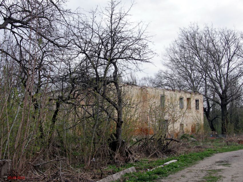 Церковь Покрова Пресвятой Богородицы, Козельск (Козельский район, Калужская область). общий вид в ландшафте