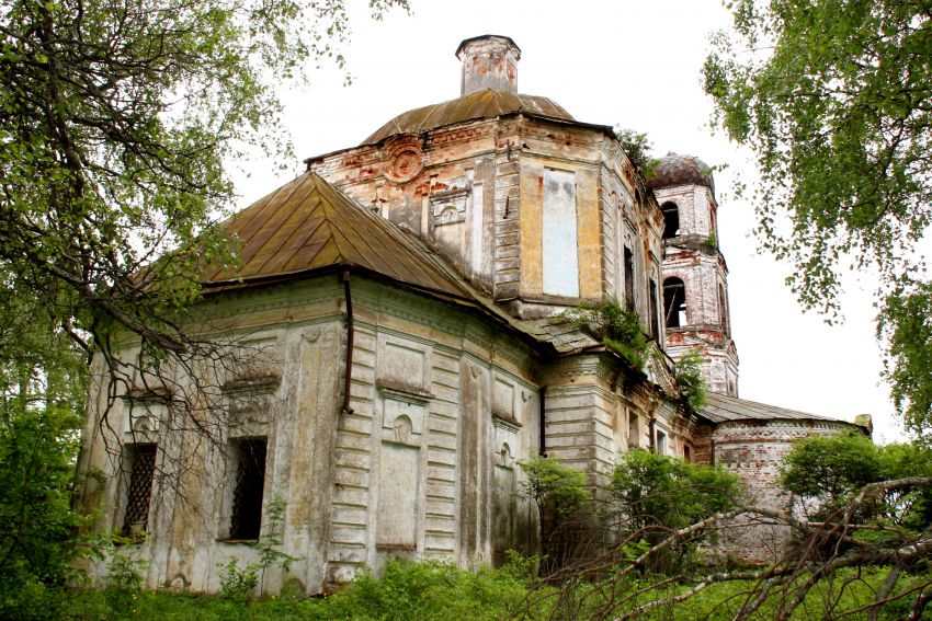 Церковь Казанской иконы Божией Матери, Русское-Кошево, урочище (Краснохолмский район, Тверская область). фасады
