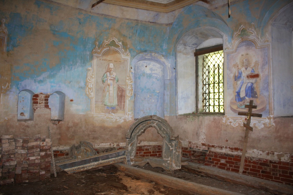 Церковь Казанской иконы Божией Матери, Русское-Кошево, урочище (Краснохолмский район, Тверская область). интерьер и убранство