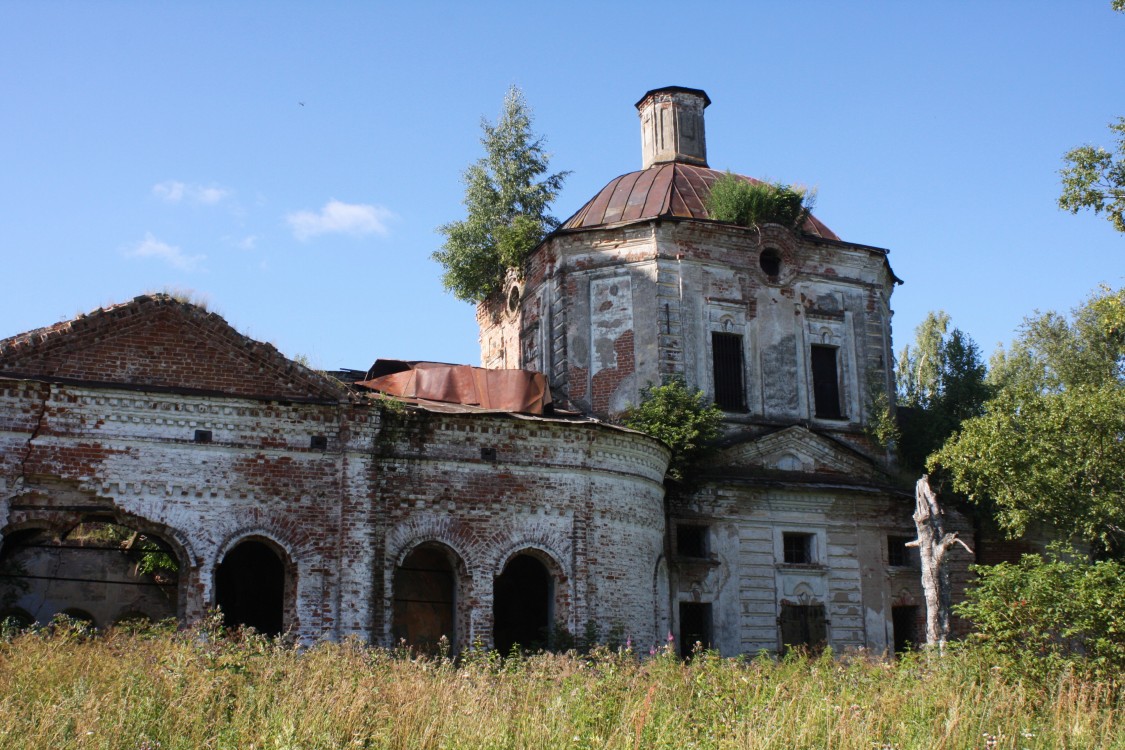Церковь Казанской иконы Божией Матери, Русское-Кошево, урочище (Краснохолмский район, Тверская область). фасады