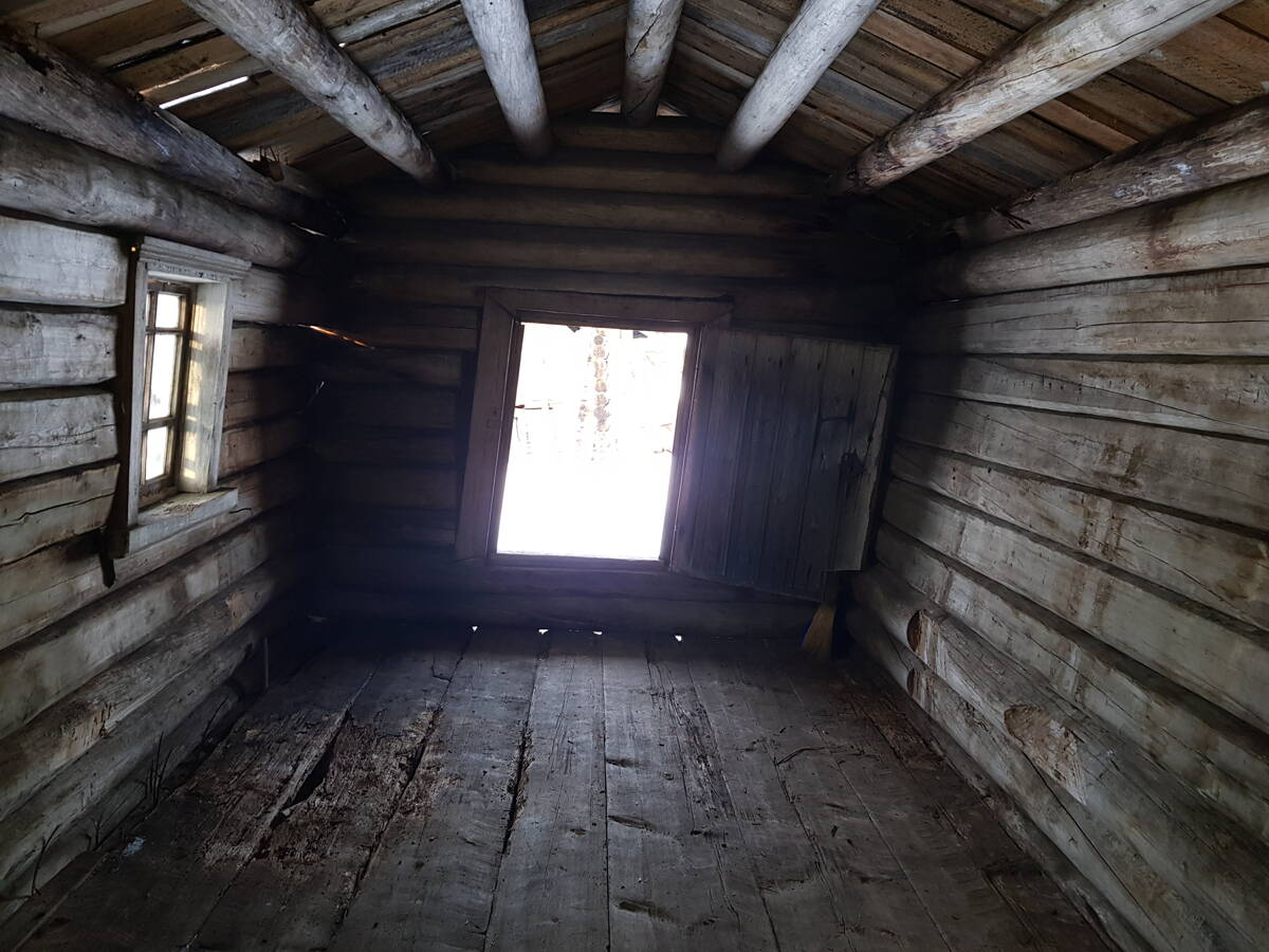 Часовня Георгия Победоносца, Чешегора (Пинежский район, Архангельская область). интерьер и убранство