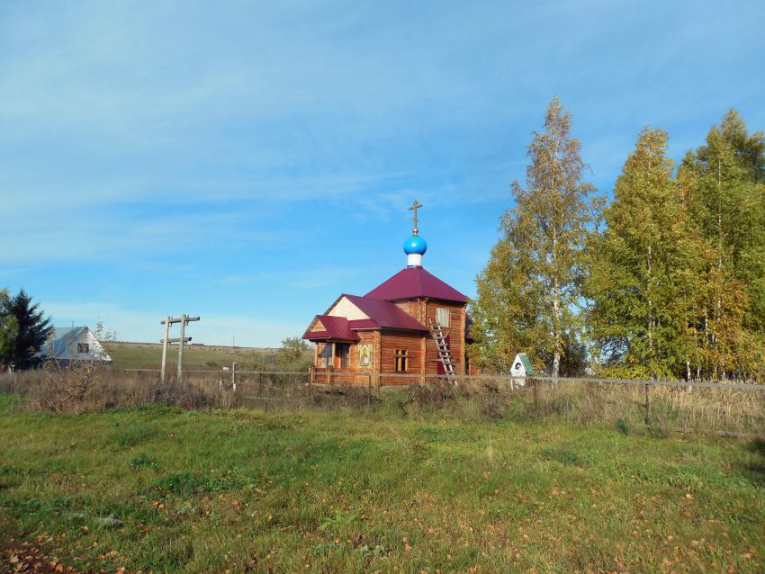 Церковь Казанской иконы Божией Матери, Карабаян (Тюлячинский район, Республика Татарстан). общий вид в ландшафте